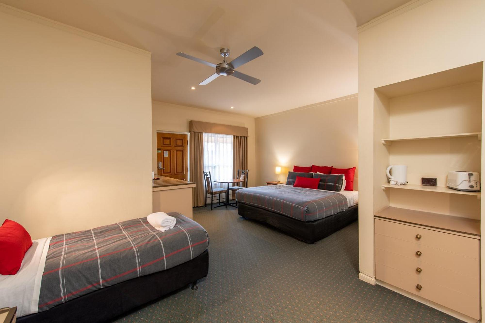 Breakfree Port Pirie Motel Room photo